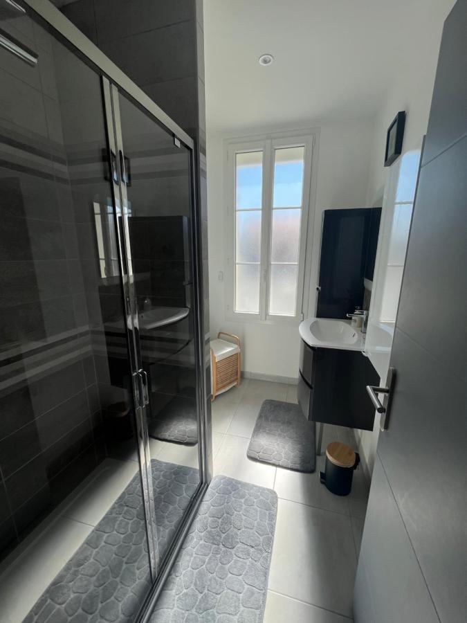Maison Chaleureuse Avec Terrasse Privative Proche De La Gare Et Du Centre-Ville Rochefort  Zewnętrze zdjęcie